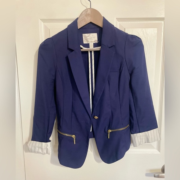 Navy Blazer - Picture 2 of 3